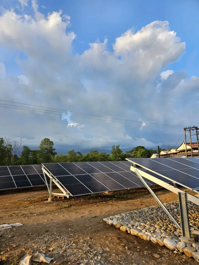 Solar installation at Chengmari